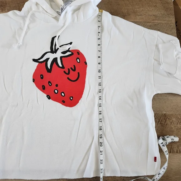 Levi's Women's Cropped Happy Strawberry Prism Hoodie Size 2X - Picture 10 of 11